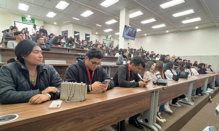IV CONGRESO UNIVERSITARIO 1
