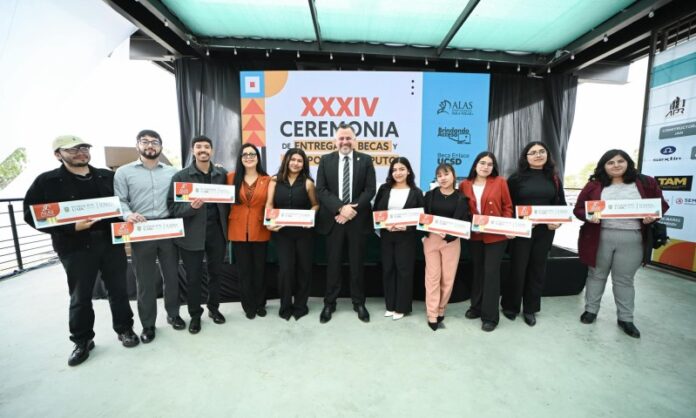 Becas_FUABC_2025_01 (1)