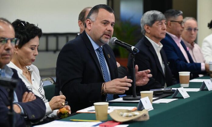 Reunión_CaliBaja_UABC02