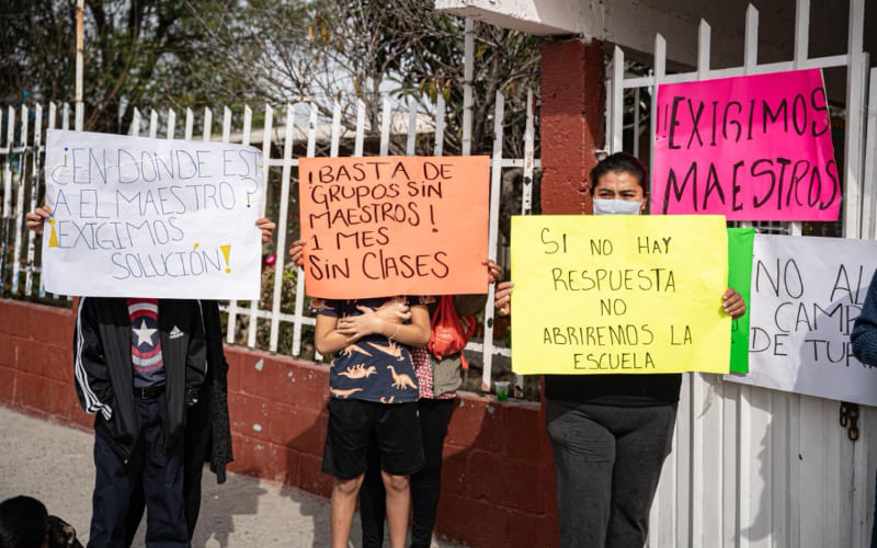 Falta de maestros deja sin clases a alumnos de quinto grado en primaria ...