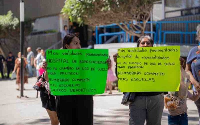 Manifestación por vecinos de Santa Fe