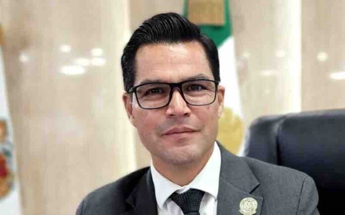 Diputado Adrián Humberto Valle Ballesteros