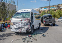 Choque en bulevar Cuauhtémoc Sur involucra taxi de ruta; chofer resulta lesionado