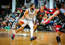 Zonkeys gana en casa y encienden la emoción en la Arena