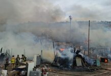 Incendio en asentamiento irregular moviliza a cuerpos de emergencia en la Vía Rápida Alamar