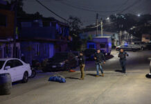 Localizan cuerpo envuelto en cobija y con narcomensaje en la colonia Niños Héroes