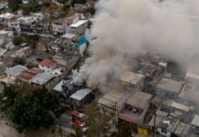 Incendio daña parte superior de vivienda en Camino Verde
