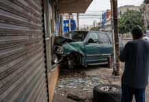 Conductor choca contra unidad médica y dental en la Zona Centro